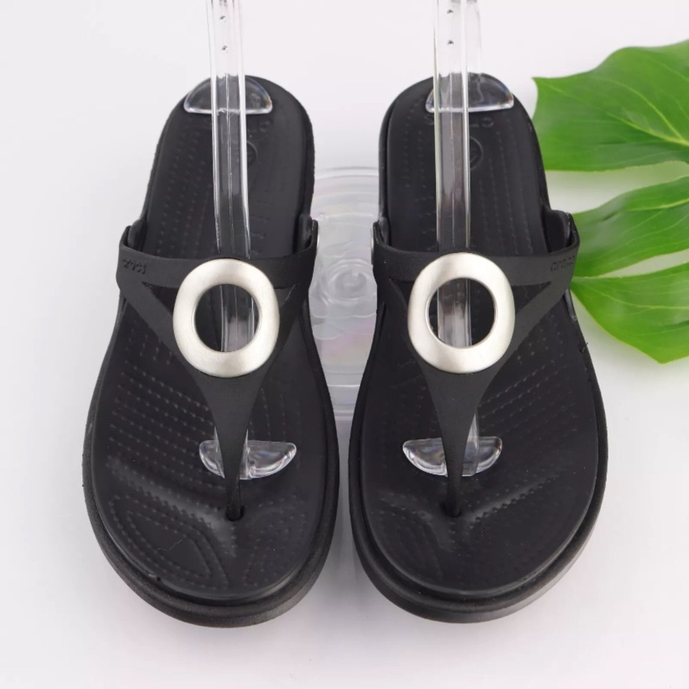 NWT Stylish Black Crocs Sandals with Silver Accent Sezi 7 W